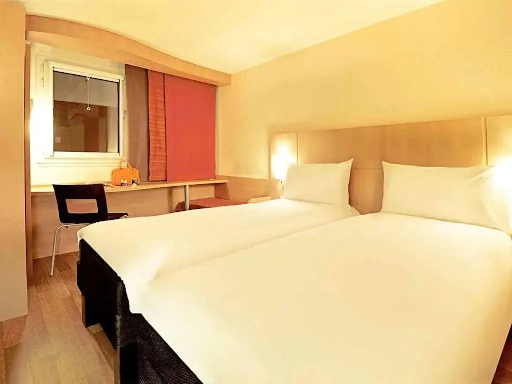 Чэнду: ibis Chengdu Wenjiang Center