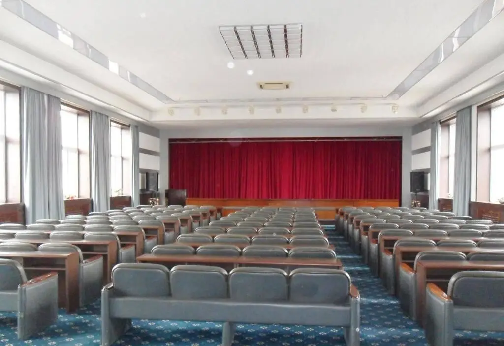 Далянь: Dalian Jinniu Hotel