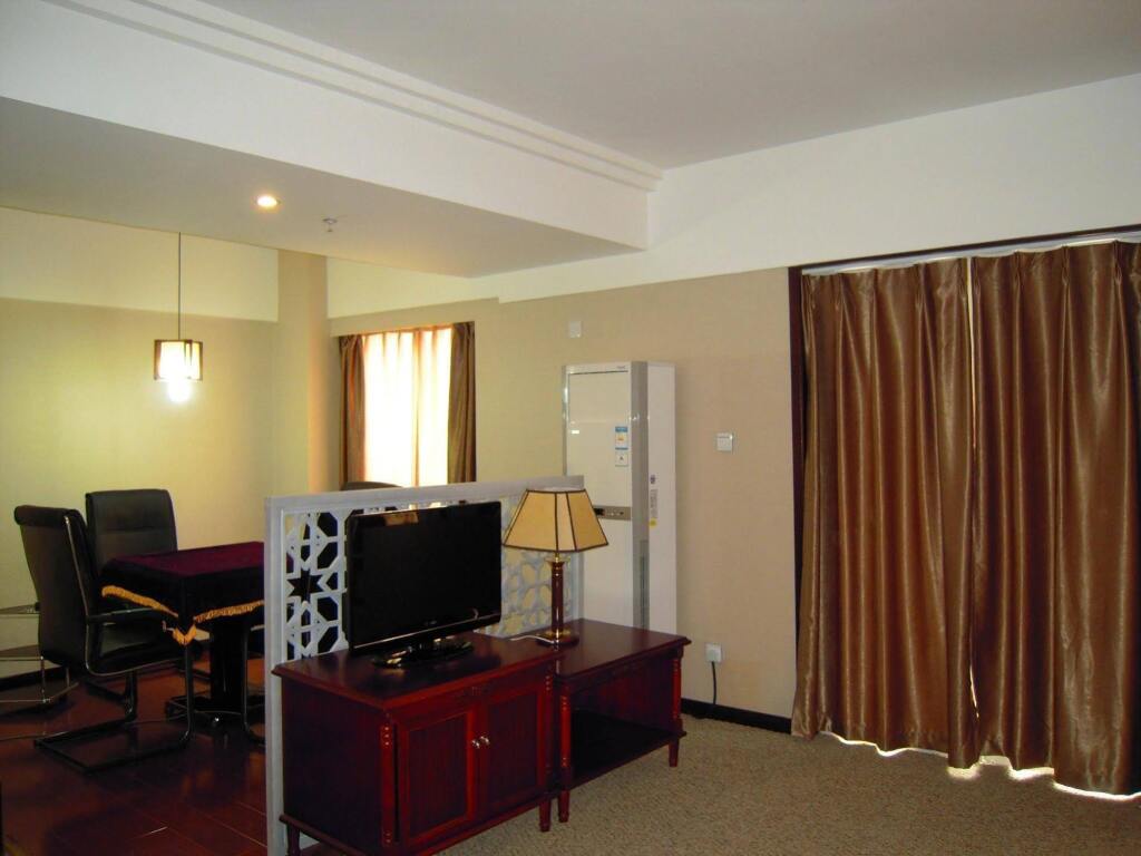 Чэнду: Orange Hotel (Chengdu Huanhuaxi)