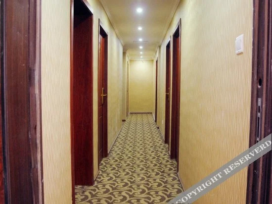 Чэнду: Yuanhongyuan Business Hotel