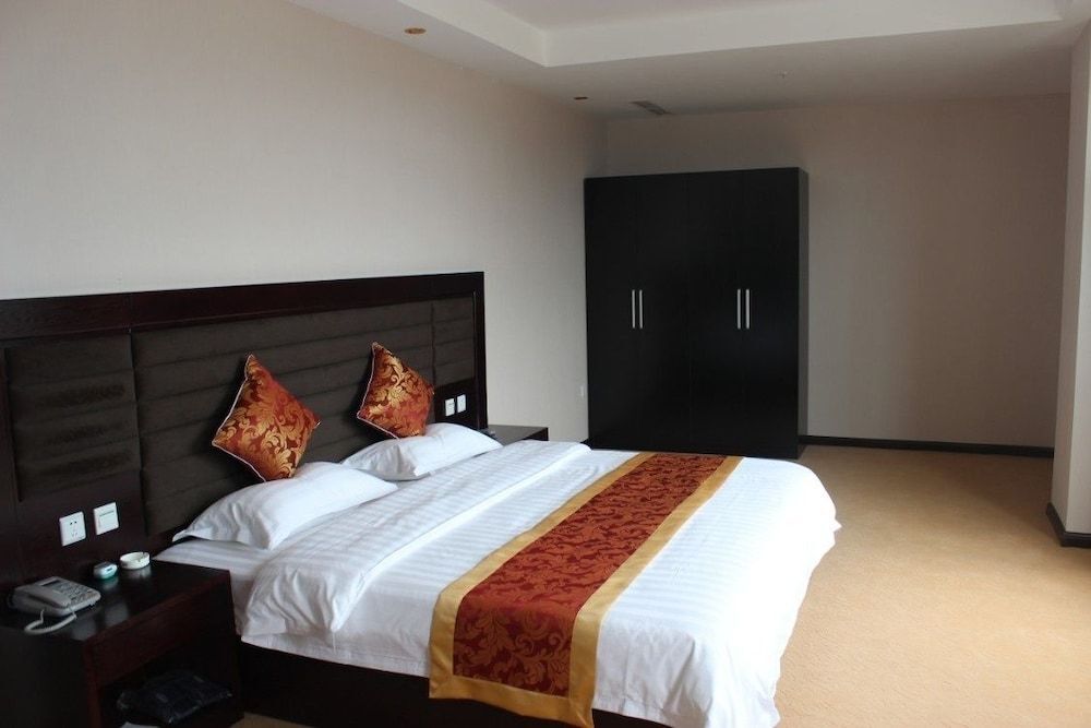 Тяньцзинь: Splendid Oriental Business Hotel- Tianjin