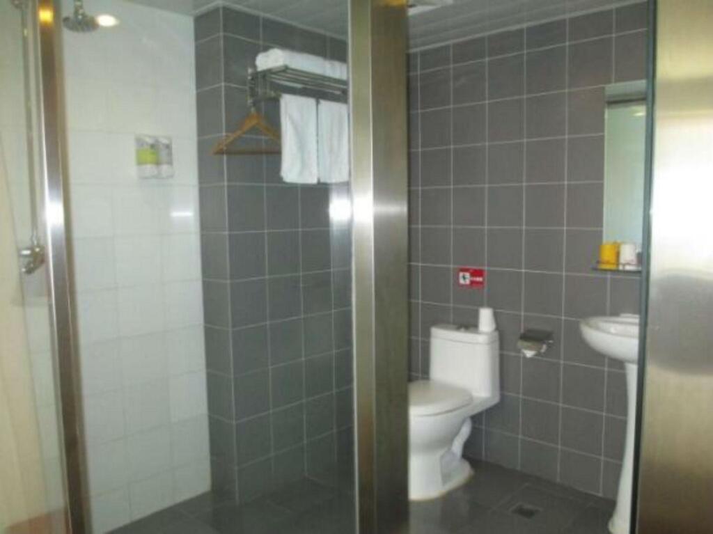 Пекин: Piao Home Inn Beijing West Railway Station