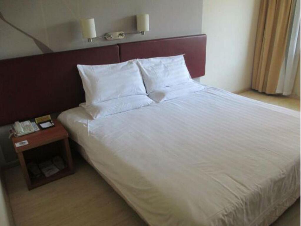 Пекин: Piao Home Inn Beijing West Railway Station