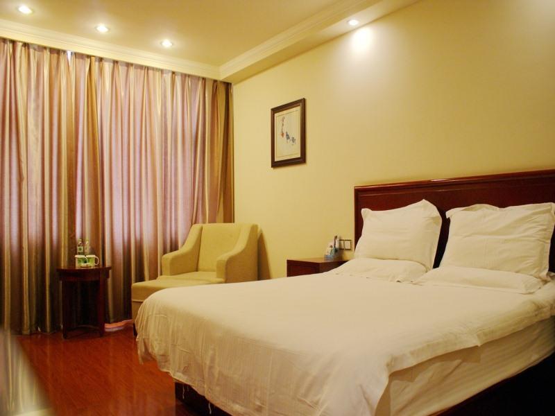 Цзюцзян: GreenTree Inn Jiangxi Jiujiang Shili Avenue Business Hotel