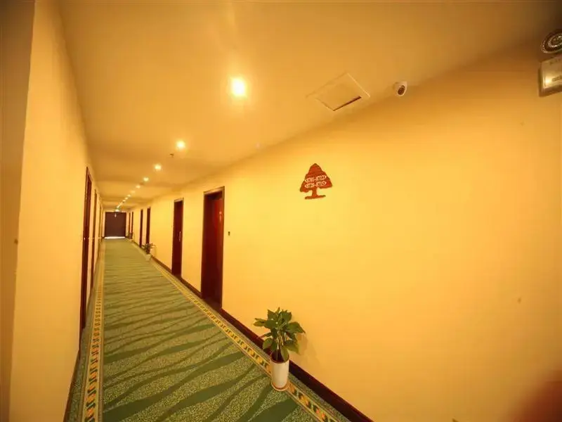 Цзюцзян: GreenTree Inn Jiangxi Jiujiang Shili Avenue Business Hotel