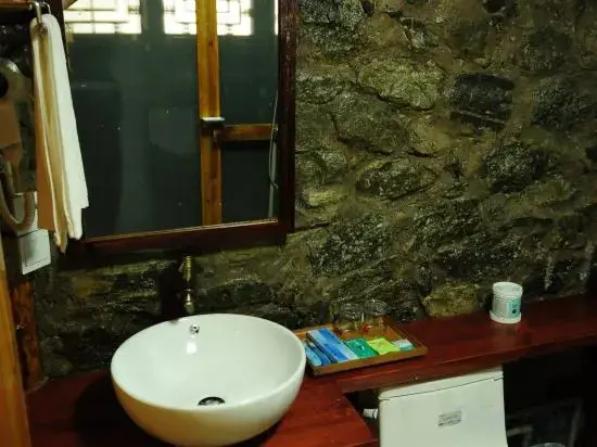 Дали: Yunconglong Inn