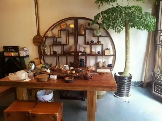 Дали: Yunconglong Inn