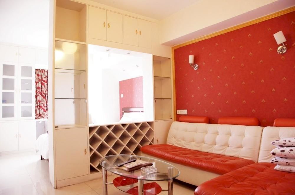 Гуанчжоу: She Hehe Service Apartment (Guangzhou Weinan University  Subway Station)