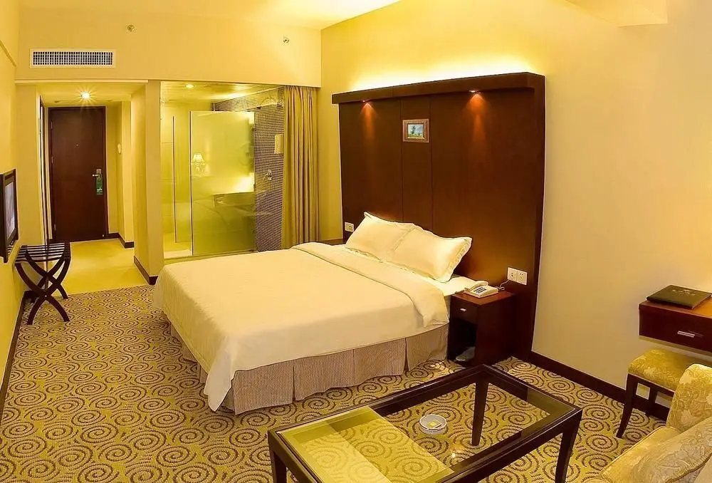 Zhuhai Xiangjiang Weike Hotel (Gongbei Port Lovers South Road Branch) — фото 1