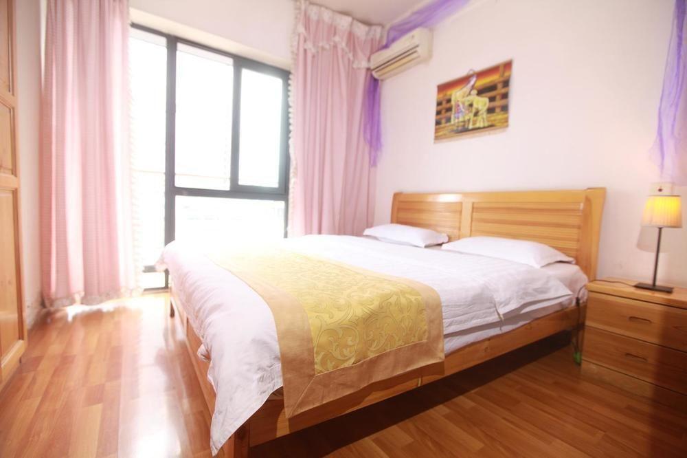 Чэнду: Tianfuzhijia Warm Hotel