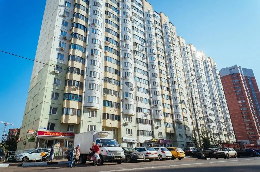 Красногорск: Yellow Rooms on Pavshinsky Boulevard