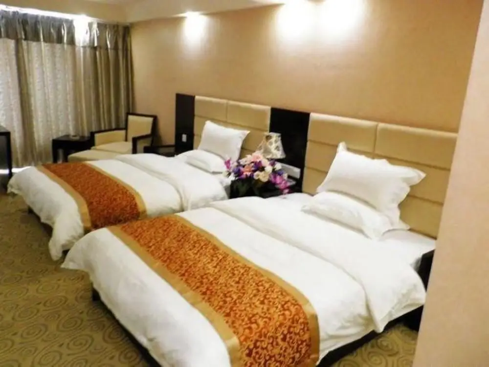 Чэнду: Zunhuang Holzd Ay Hotel