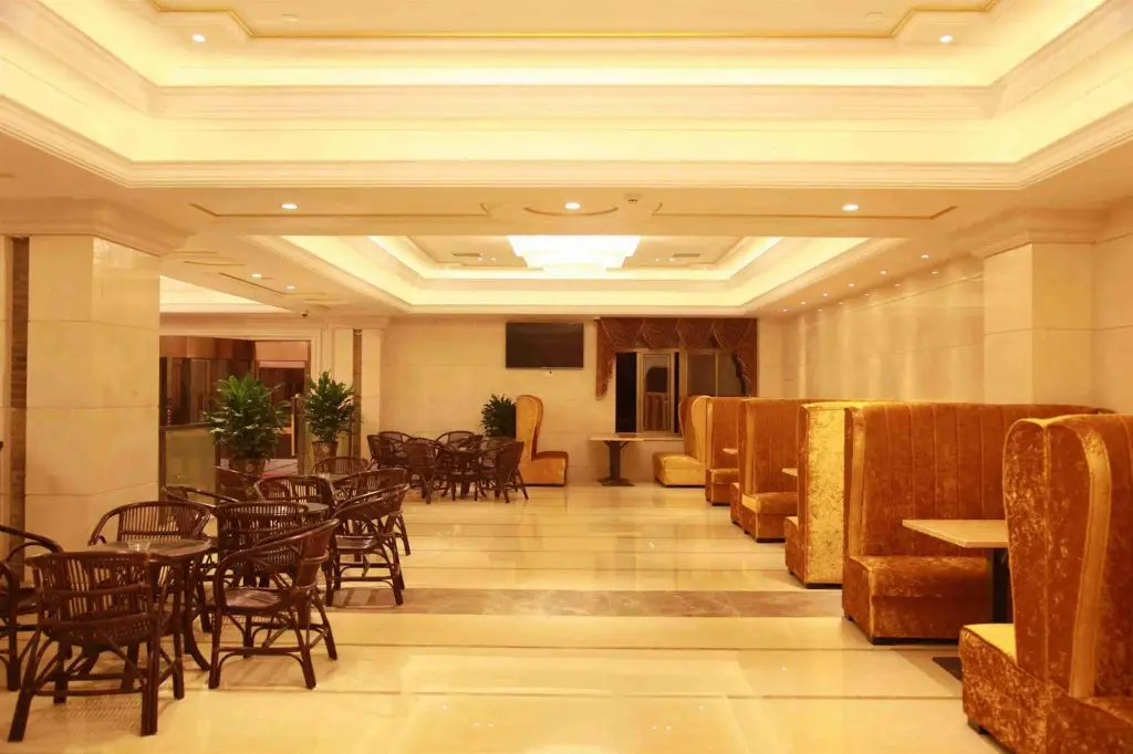 Шанхай: Vienna Hotel Shanghai Pudong Airport