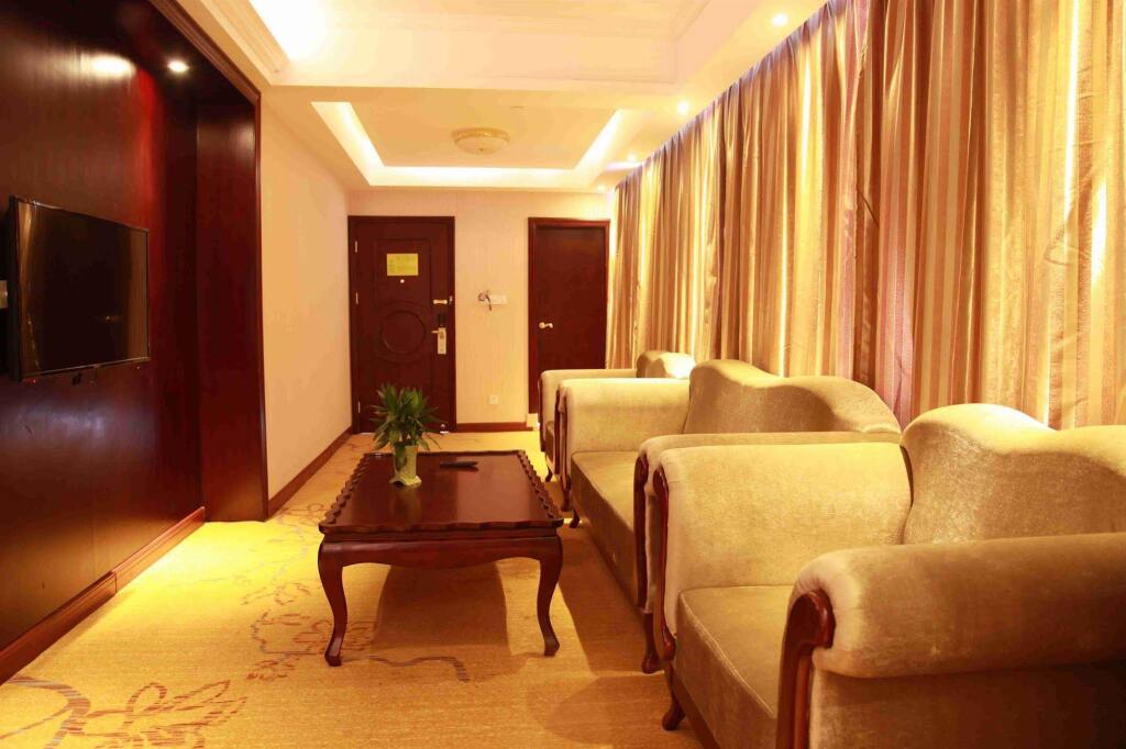 Шанхай: Vienna Hotel Shanghai Pudong Airport