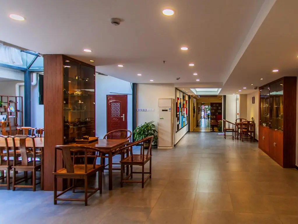 Пекин: Golden Dragon Hotel
