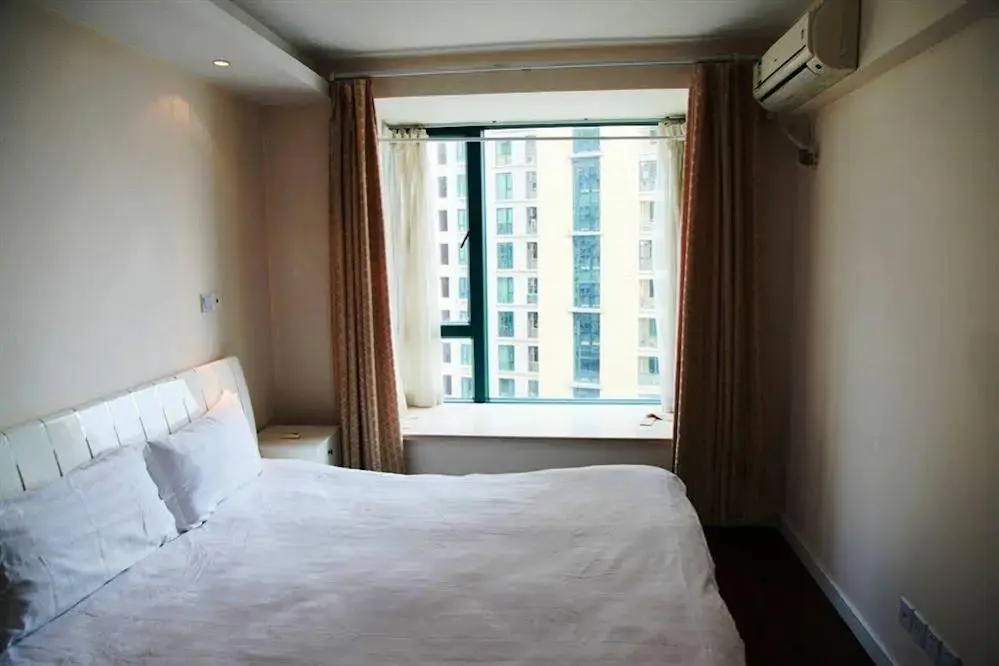 Шанхай: Xinshikong Apartments(Abest Zhongshan Park No.1)