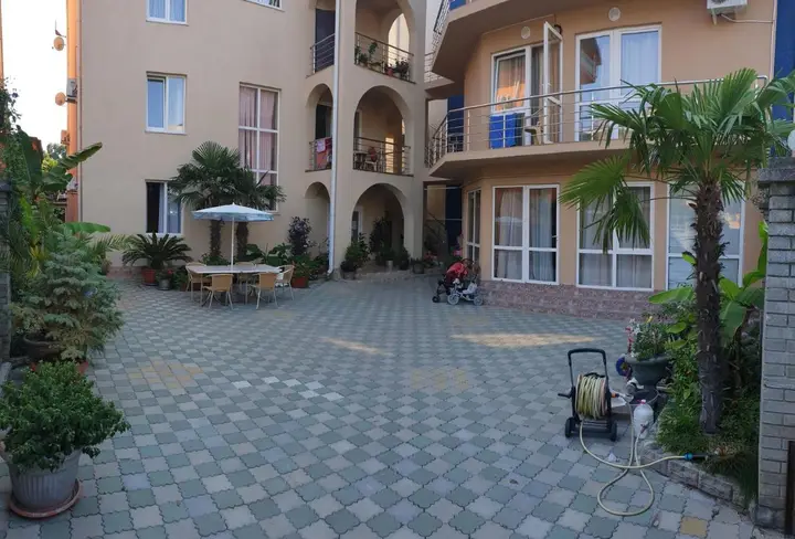 Сочи: Guest House Sosedi