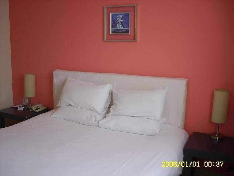 Шанхай: B & B Inn Xuhui Hotel Shanghai