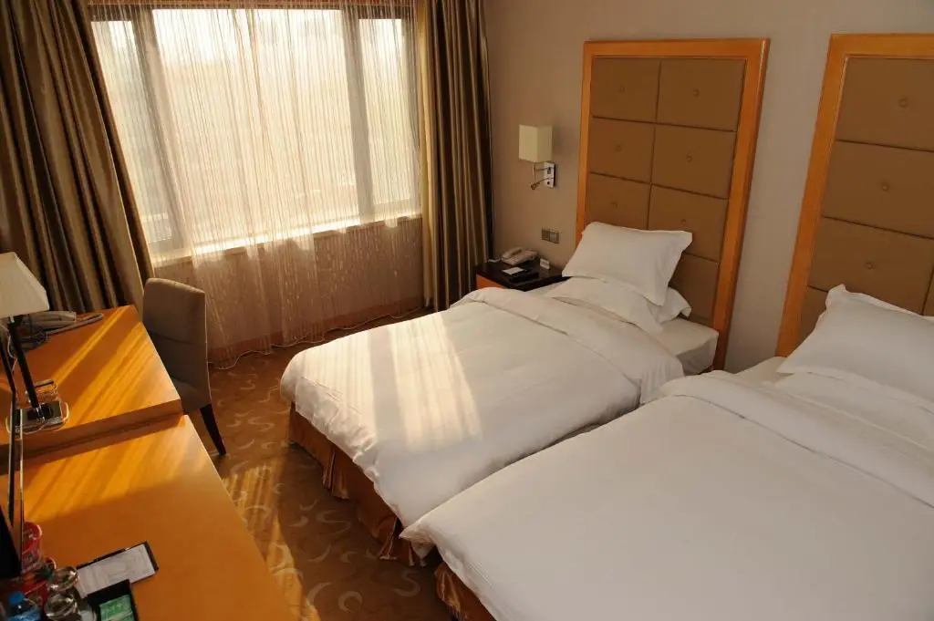 Шанхай: Shanghai Sky Rainbow Hotel
