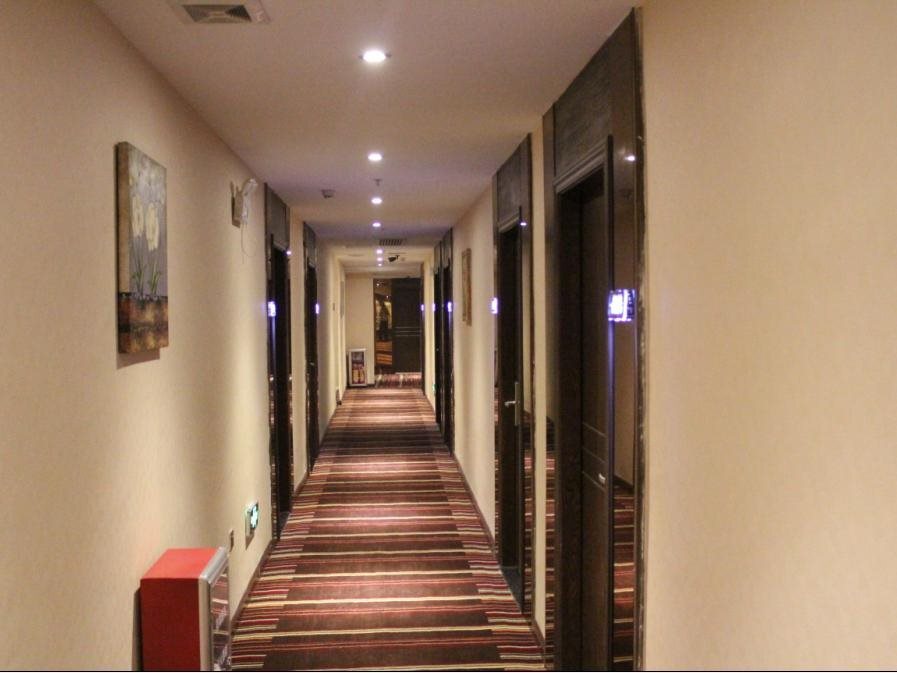 Guangzhou Ruyi Business Hotel — фото 1