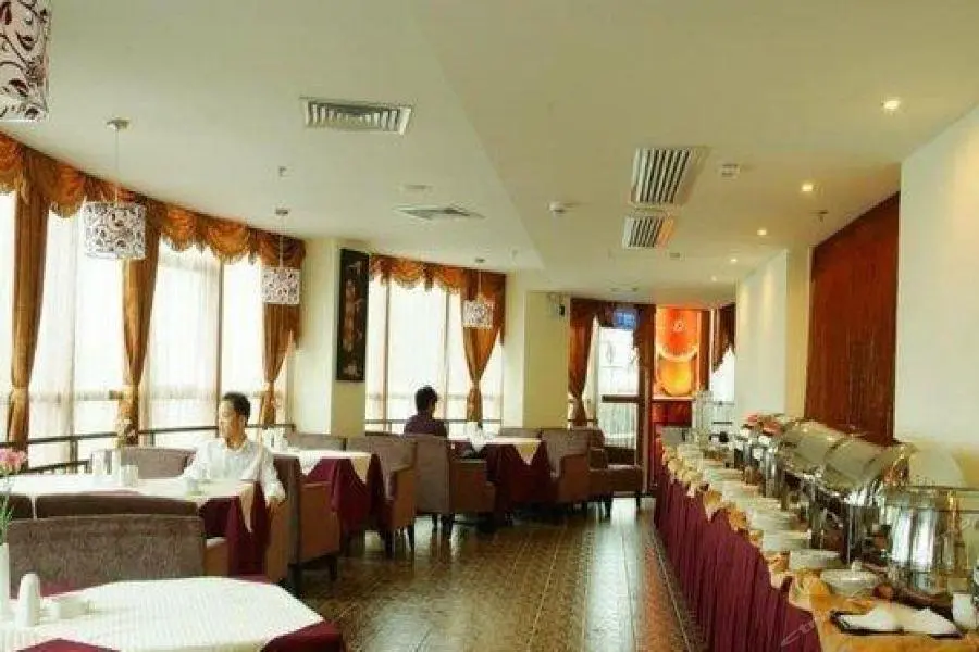 Гуанчжоу: Grand Kingdom Hotel (Guangzhou Metro Huadu Square)