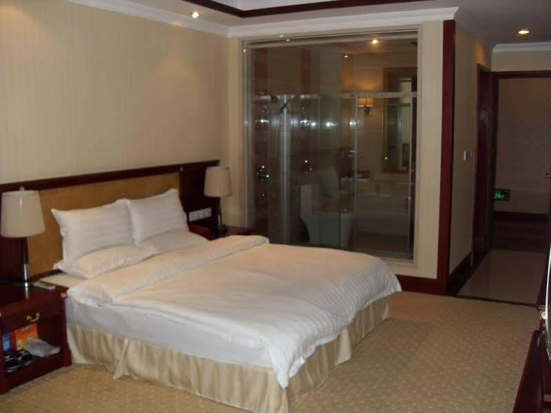 Чжухай: Mei Li Cheng Commerce Hotel