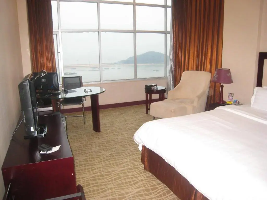 Zhuhai Haijing Hotel — фото 1