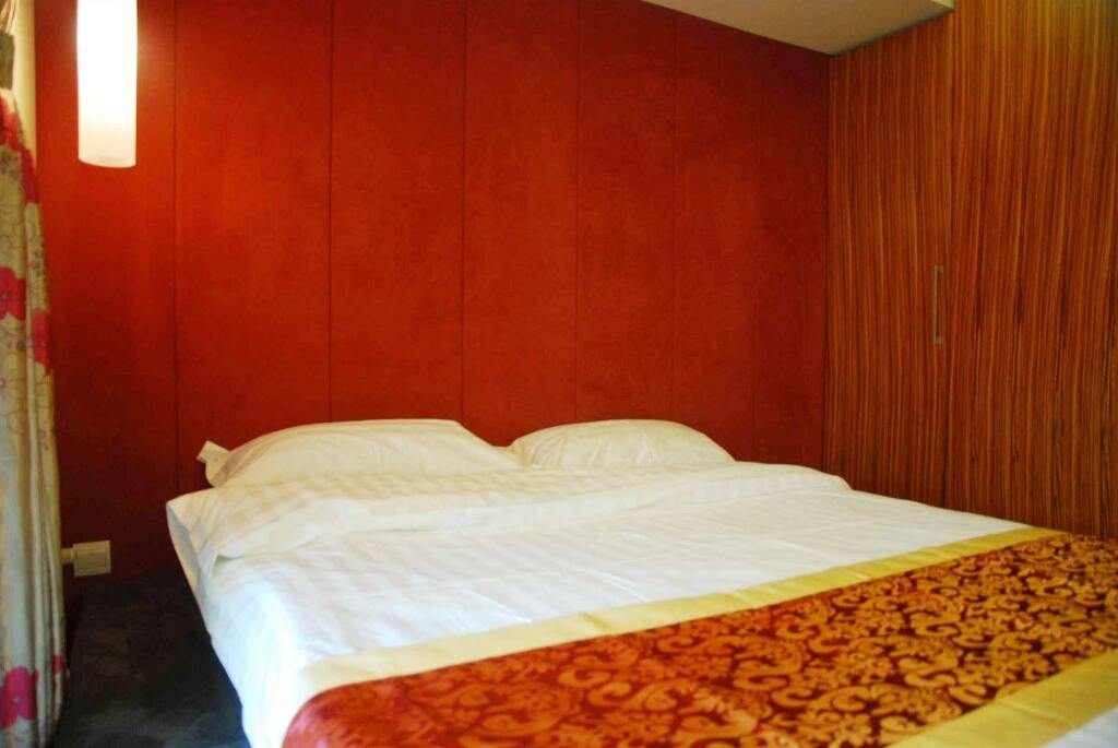 Пекин: Rich & Young Seasons Park Service Apartment
