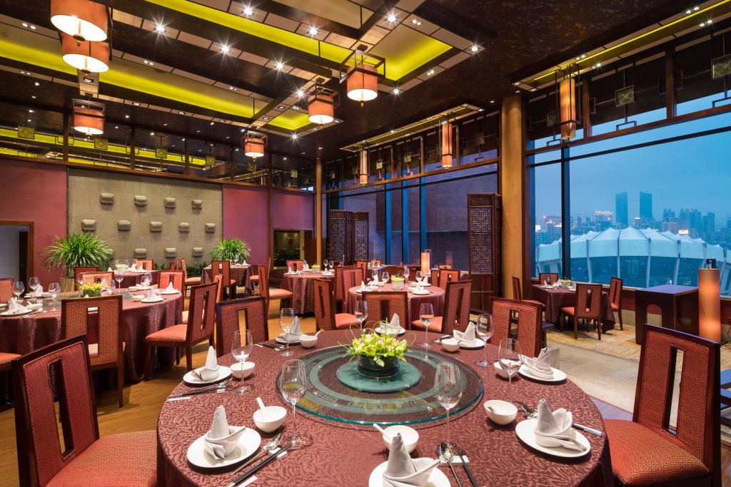 Шанхай: Hua Ting Hotel & Towers