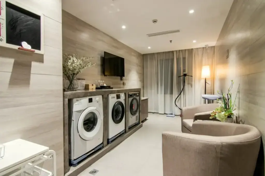 Шанхай: Homeinn Plus Hotel (Shanghai Bund Jinling East Road)