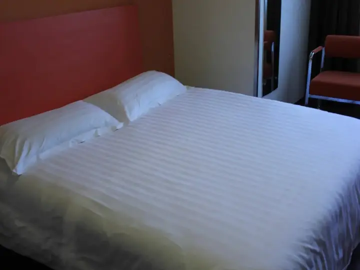 Шанхай: Motel168 Shanghai North Xizang Road Inn