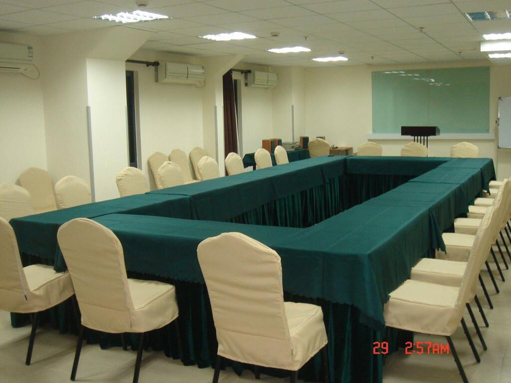 Шанхай: Motel 168 Tian Yao Qiao Road Inn