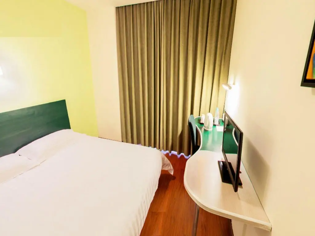 Шанхай: Motel 168 Tian Shan Road Inn