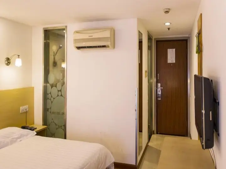 Шанхай: Motel 168 Tian Shan Road Inn