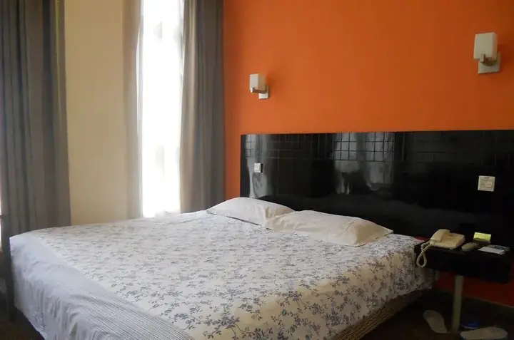 Шанхай: Motel 168 Huoshan