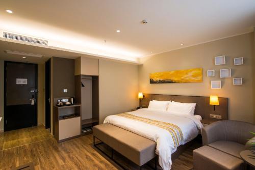 Шанхай: Motel 168 Zhou Jia Zui Road