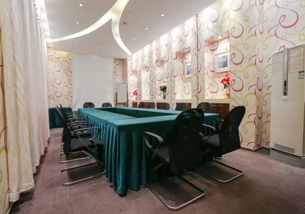 Шанхай: Jinjiang Inn Shanghai Minsheng Rd