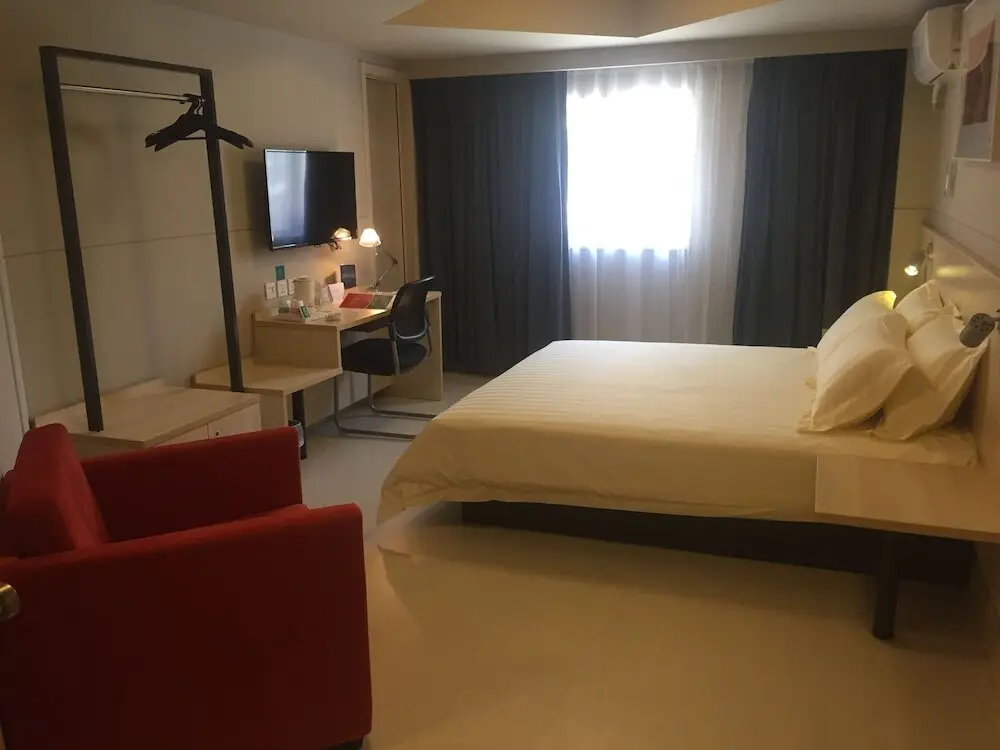 Шанхай: Jinjiang Inn Southwest Shanghai Everbright Exhibition Center