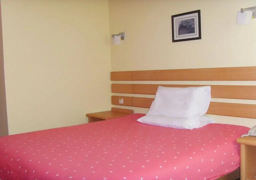 Шанхай: Motel 168 Liu Zhou Road Inn