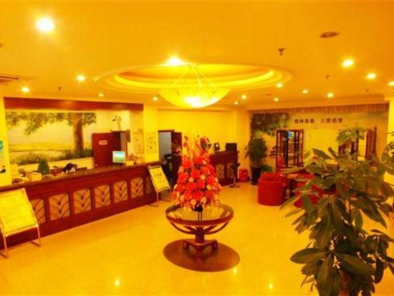 Шанхай: GreenTree Inn Shanghai Changyang Road Business Hotel