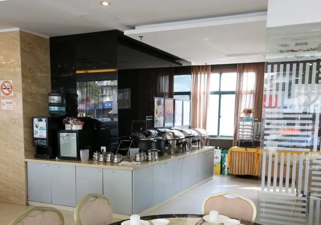 Шанхай: Jinjiang Inn Shanghai Baoyang Dock