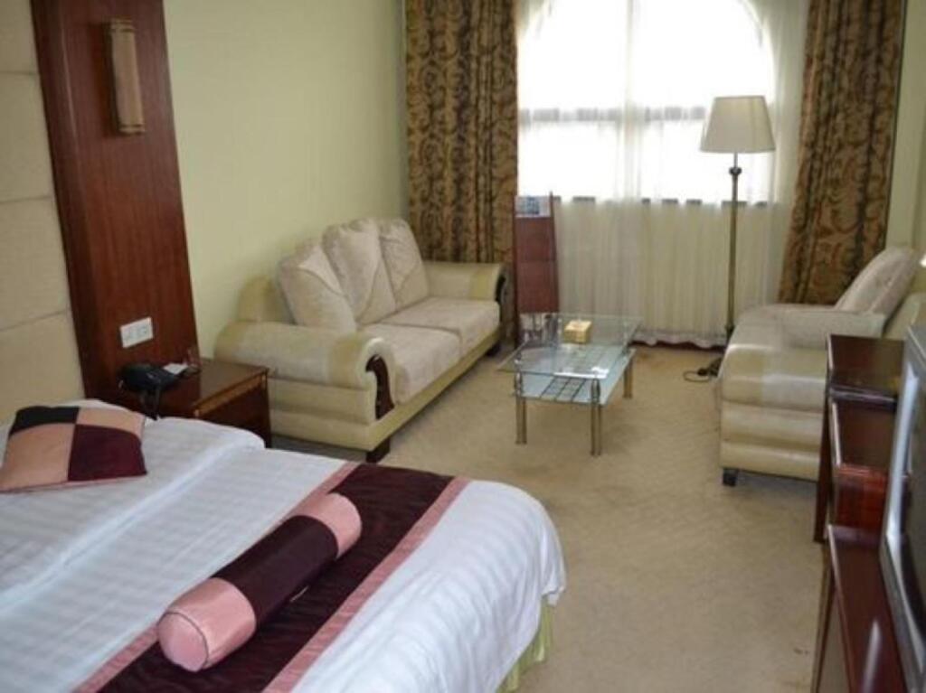 Шанхай: Jingyue Resort