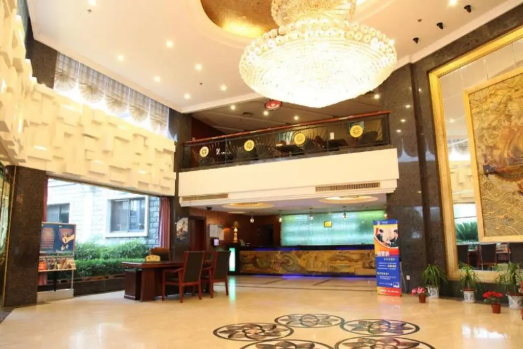 Шанхай: Jingyue Resort