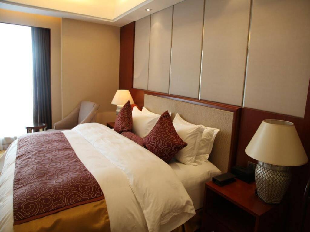 Chengdu Sinopec International Hotel — фото 1