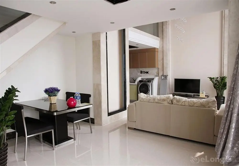 Guangzhou Hip-hop Hotel Apartment — фото 1