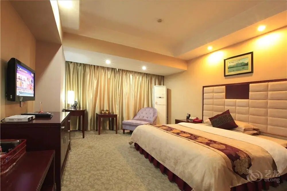 Чжанцзяцзе: Zhangjiajie Fulante News Business Hotel