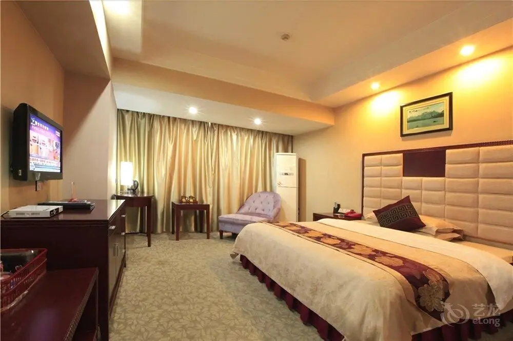 Чжанцзяцзе: Zhangjiajie Fulante News Business Hotel