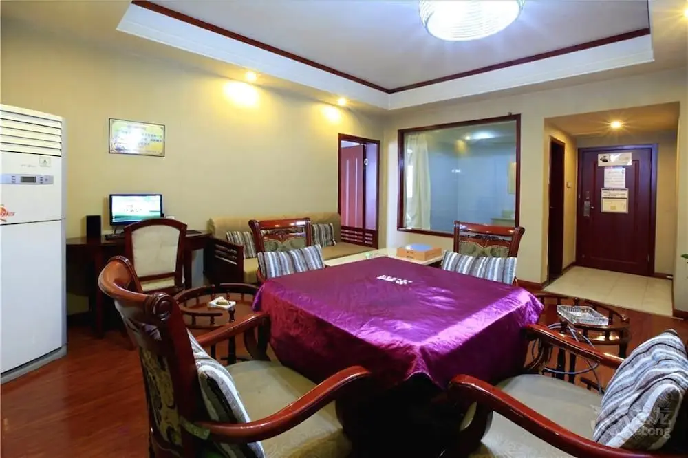 Чжанцзяцзе: Zhangjiajie Fulante News Business Hotel