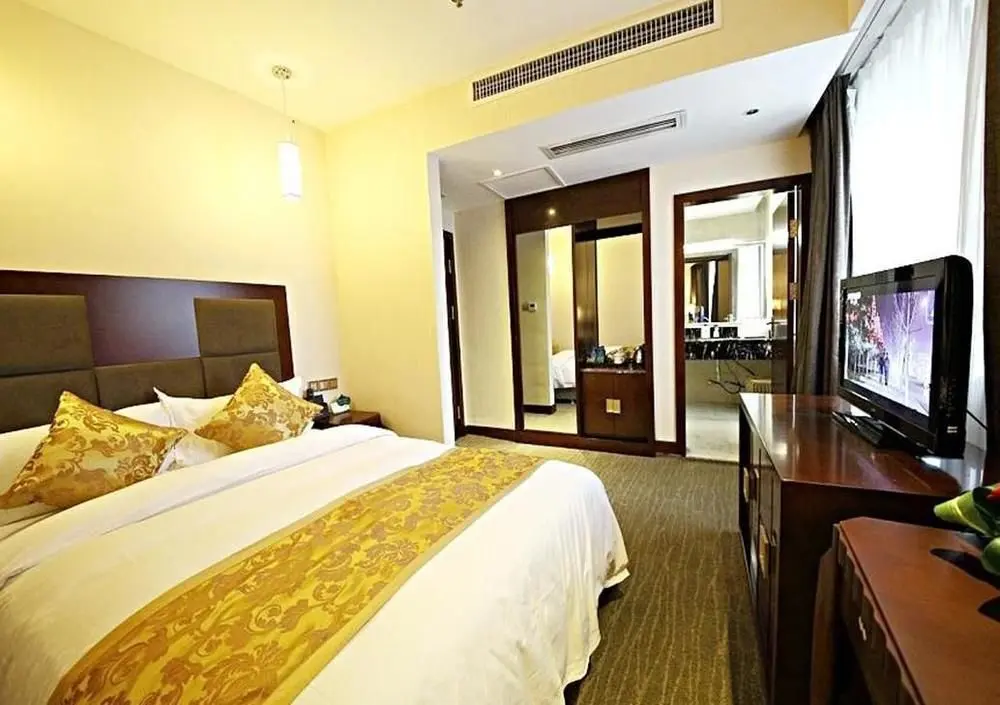 Гуйян: Vienna Hotel (Guiyang Fountain Subway Station Yangmingci Subway Station)