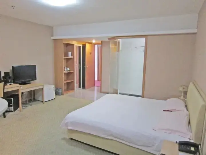 Шанхай: Air China Yunting Hotel